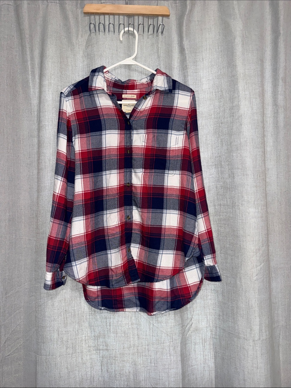 American Eagle Ahh-mazingly Soft Red Navy Plaid Flannel Shirt Boyfriend Fit